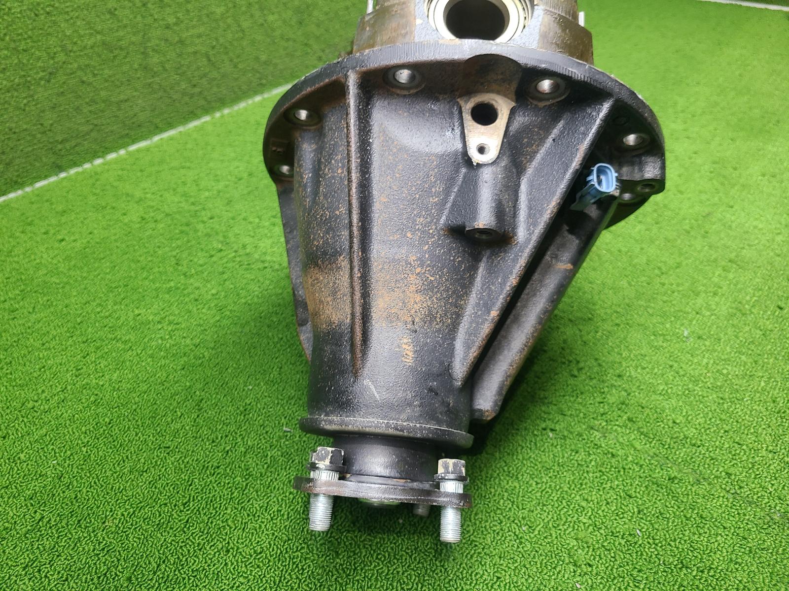 2018 Toyota Hilux Differential Centre View Auto part Differential Centre Toyota Hilux 2018