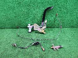 View Auto part Pedal Assembly Toyota Landcruiser 1996