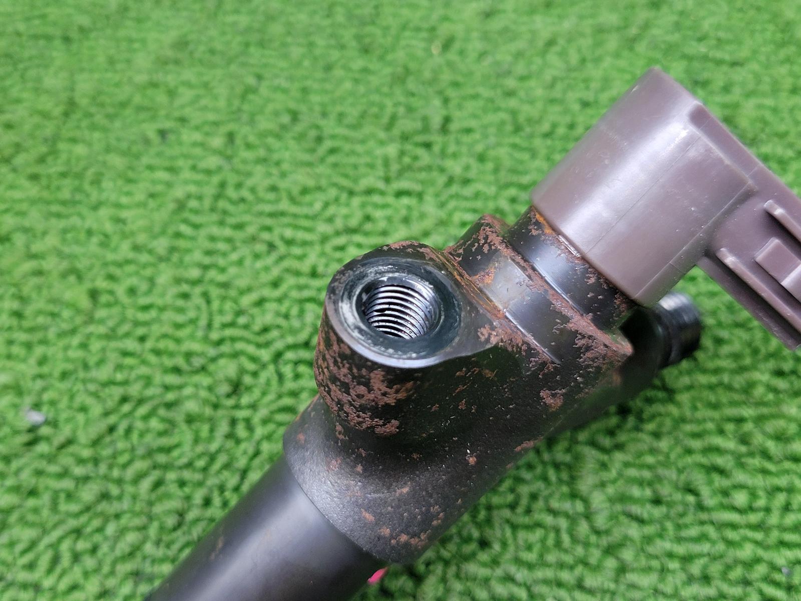 View Auto part Fuel Injector Toyota Landcruiser 2019