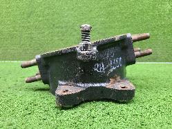 View Auto part Swivel Hub Toyota Landcruiser 1993