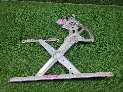 View Auto part Right Front Window Reg/Motor Toyota Landcruiser 2000