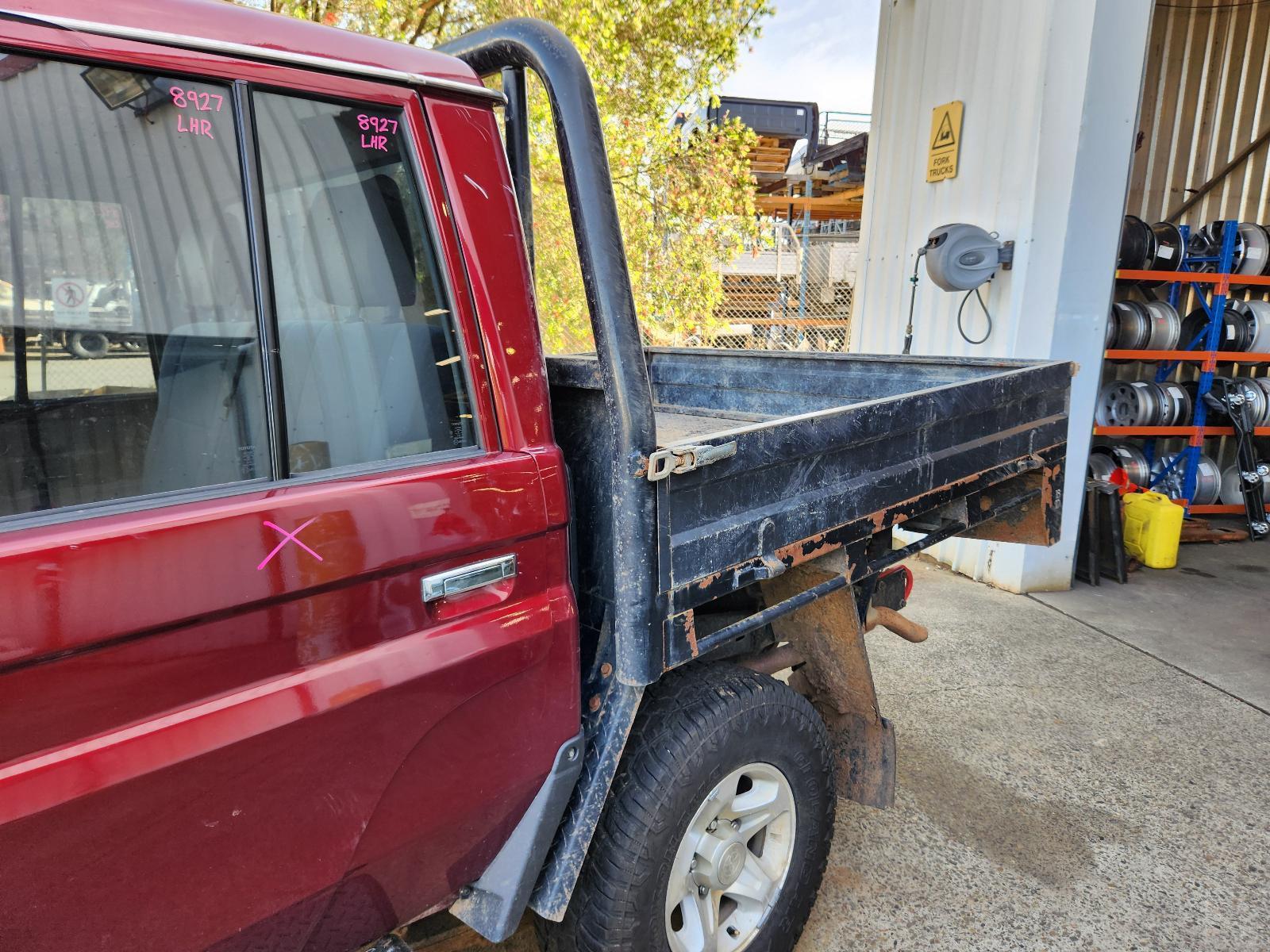 View Auto part Ute Back Toyota Landcruiser 2022