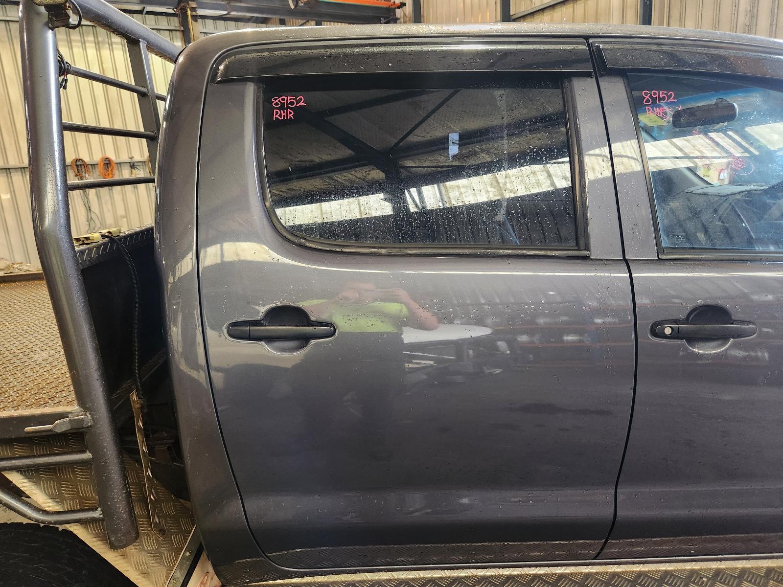 2011 Toyota Hilux Right Rear Door Sliding View Auto part Right Rear Door Sliding Toyota Hilux 2011