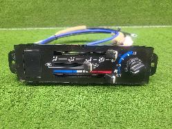 View Auto part Heater/Ac Controls Toyota Landcruiser 2017