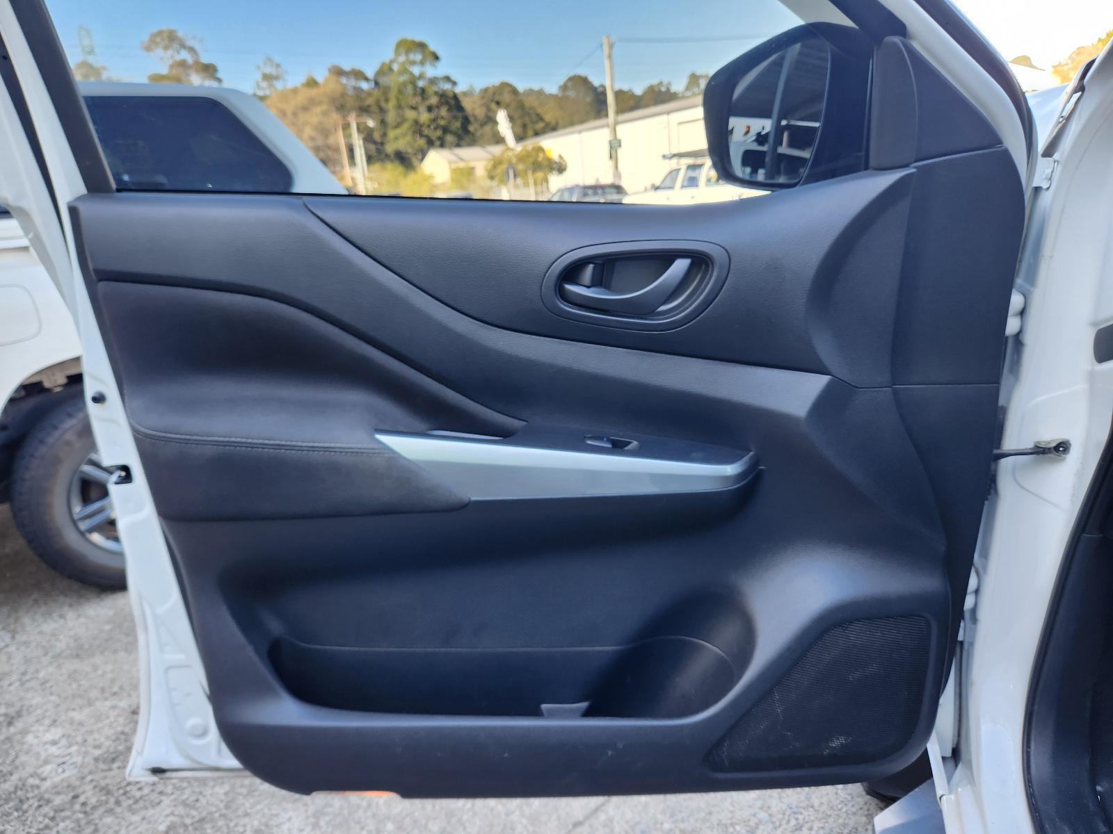 View Auto part Left Front Door Nissan Navara 2021