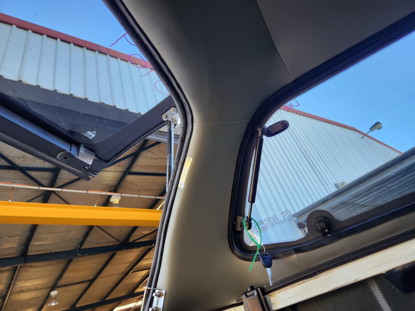 2021 Nissan Navara Tonneau/Cover View Auto part Tonneau/Cover Nissan Navara 2021