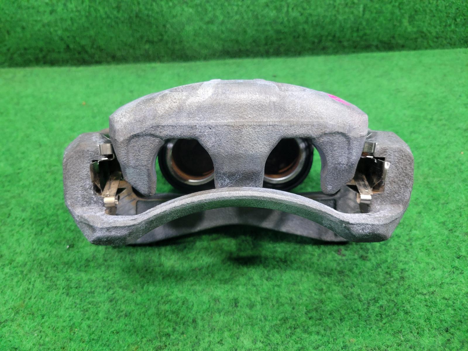 View Auto part Caliper Nissan Navara 2021