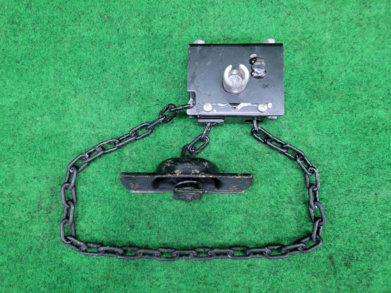 View Auto part Spare Wheel Winch Nissan Navara 2021