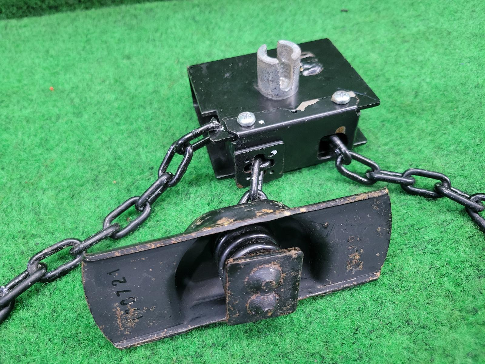View Auto part Spare Wheel Winch Nissan Navara 2021