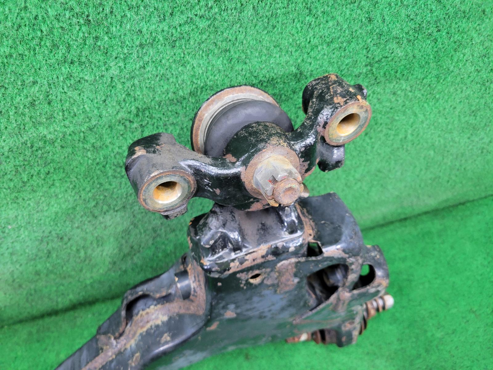 View Auto part Right Front Lower Control Arm Toyota Landcruiser 2007