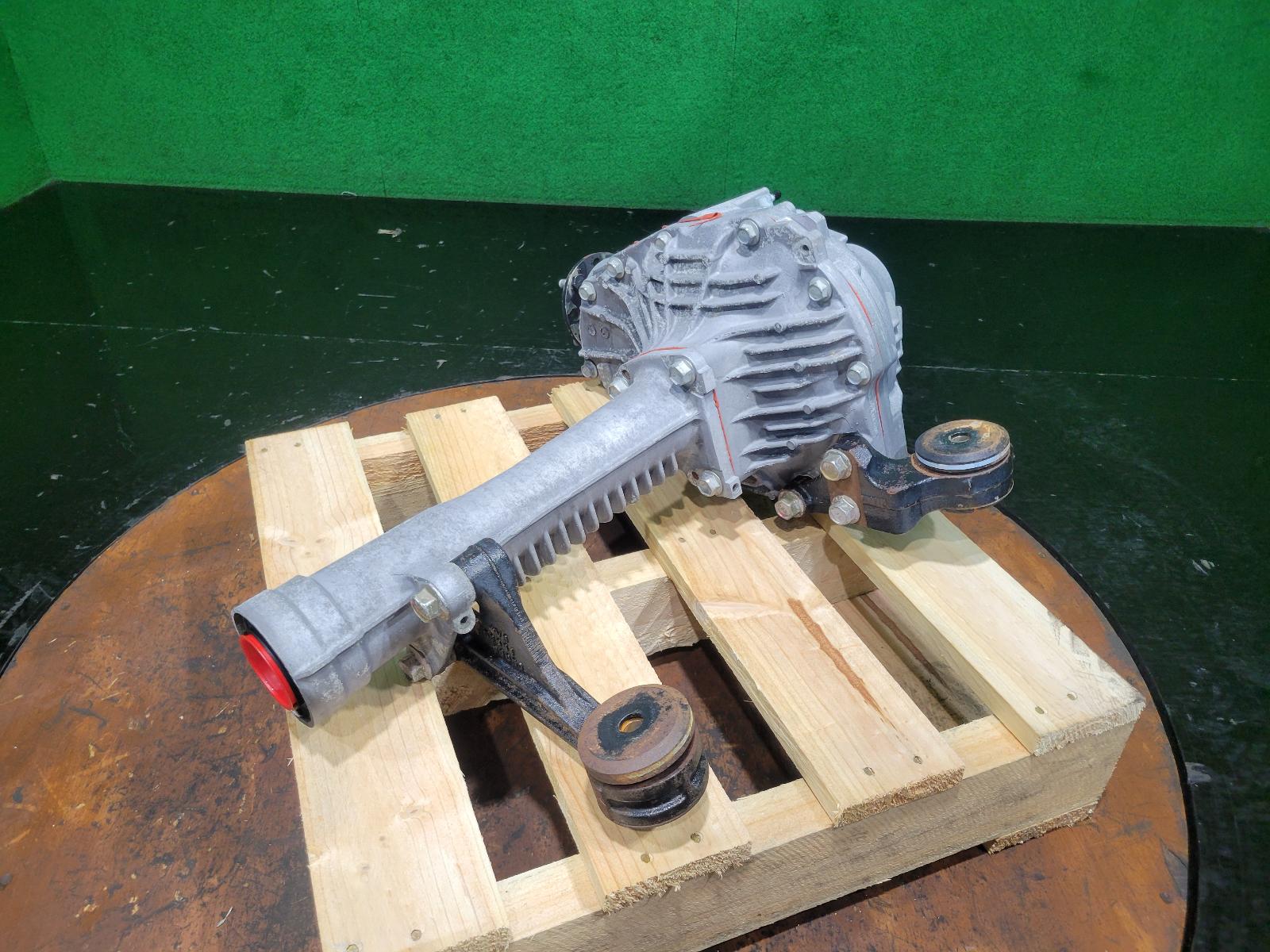View Auto part Differential Centre Toyota Landcruiser 2007