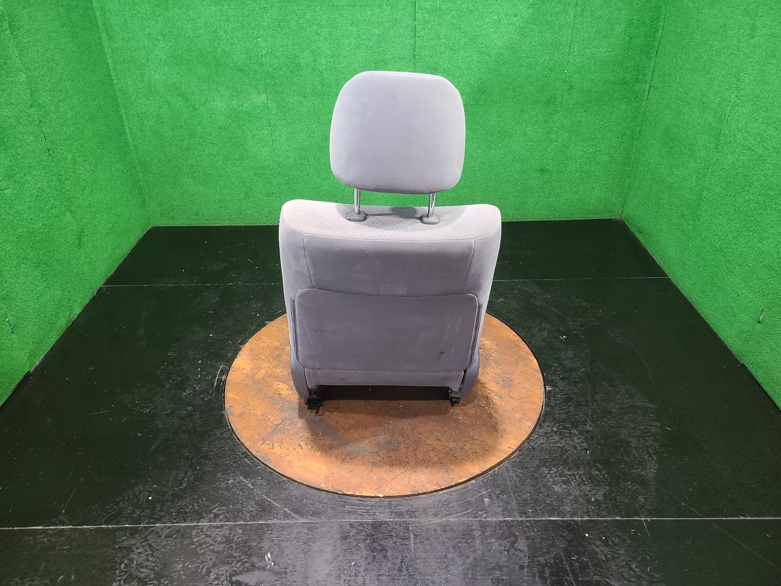 View Auto part Front Seat Toyota Landcruiser 2007