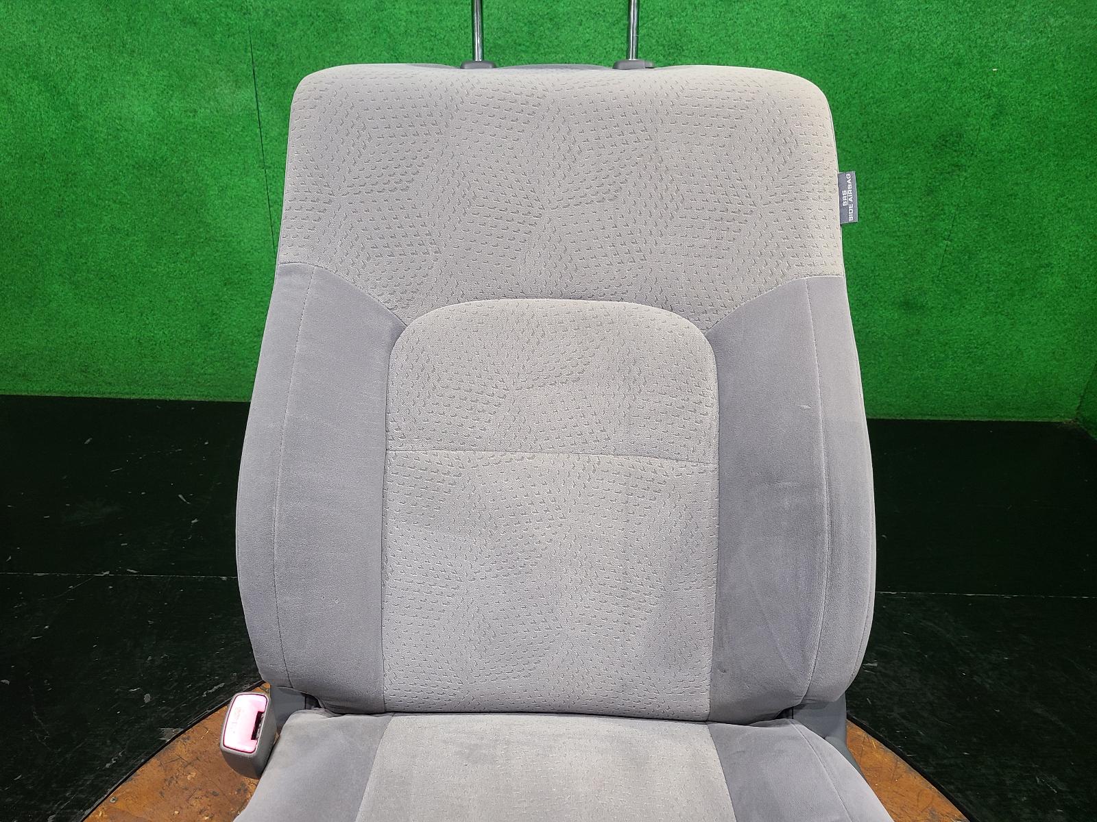 View Auto part Front Seat Toyota Landcruiser 2007