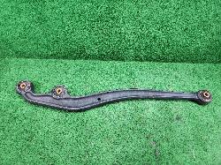 View Auto part Right Front Lower Control Arm Toyota Landcruiser 2001