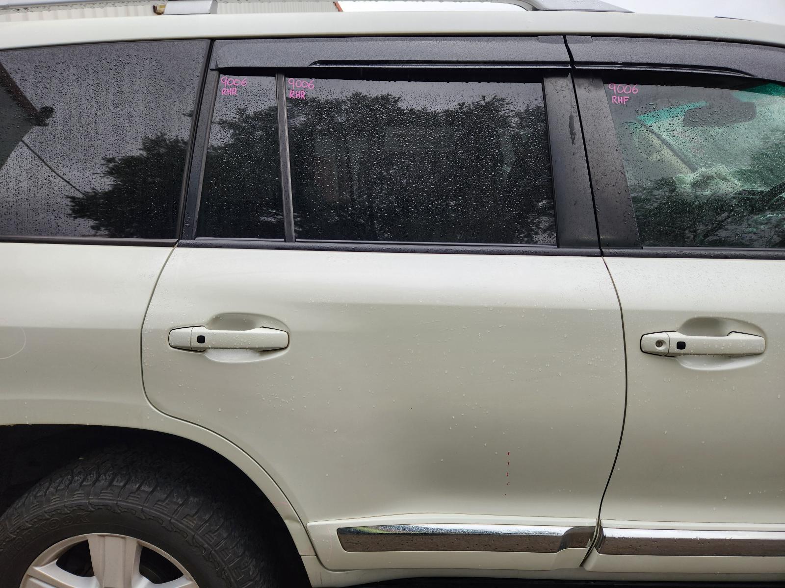 2015 Toyota Landcruiser Right Rear Door Sliding View Auto part Right Rear Door Sliding Toyota Landcruiser 2015