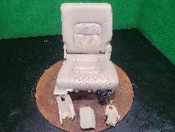 View Auto part 2nd Seat (Rear Seat) Toyota Landcruiser 2015