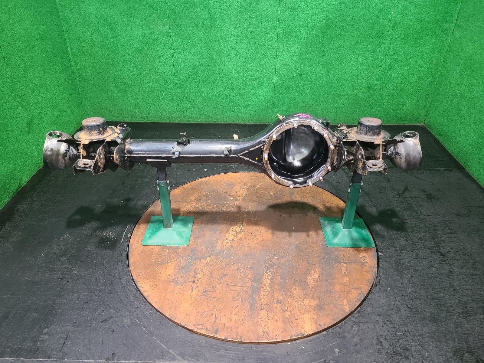 View Auto part Front Diff Housing Nissan Patrol 2000