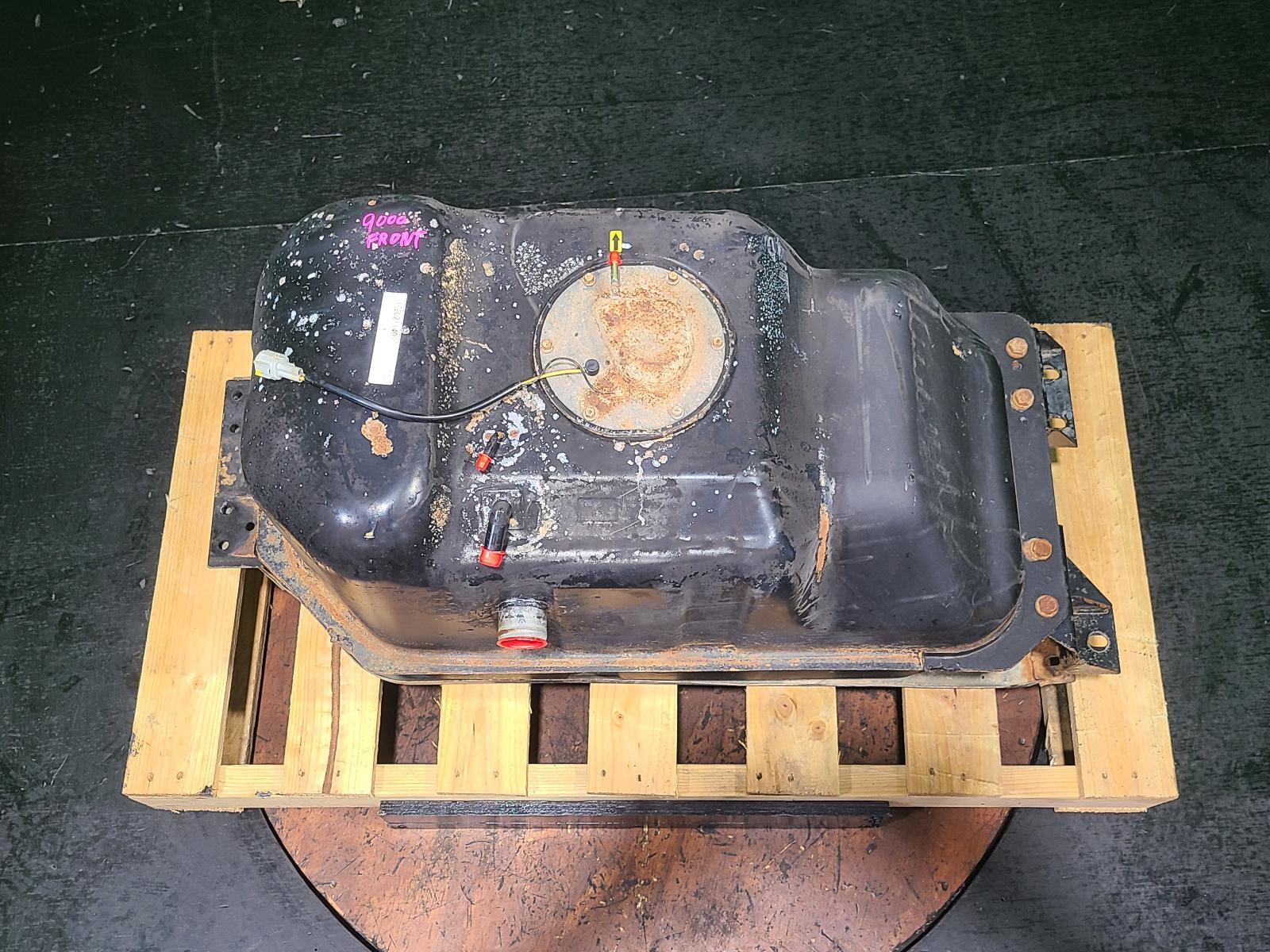 View Auto part Fuel Tank Nissan Patrol 2000