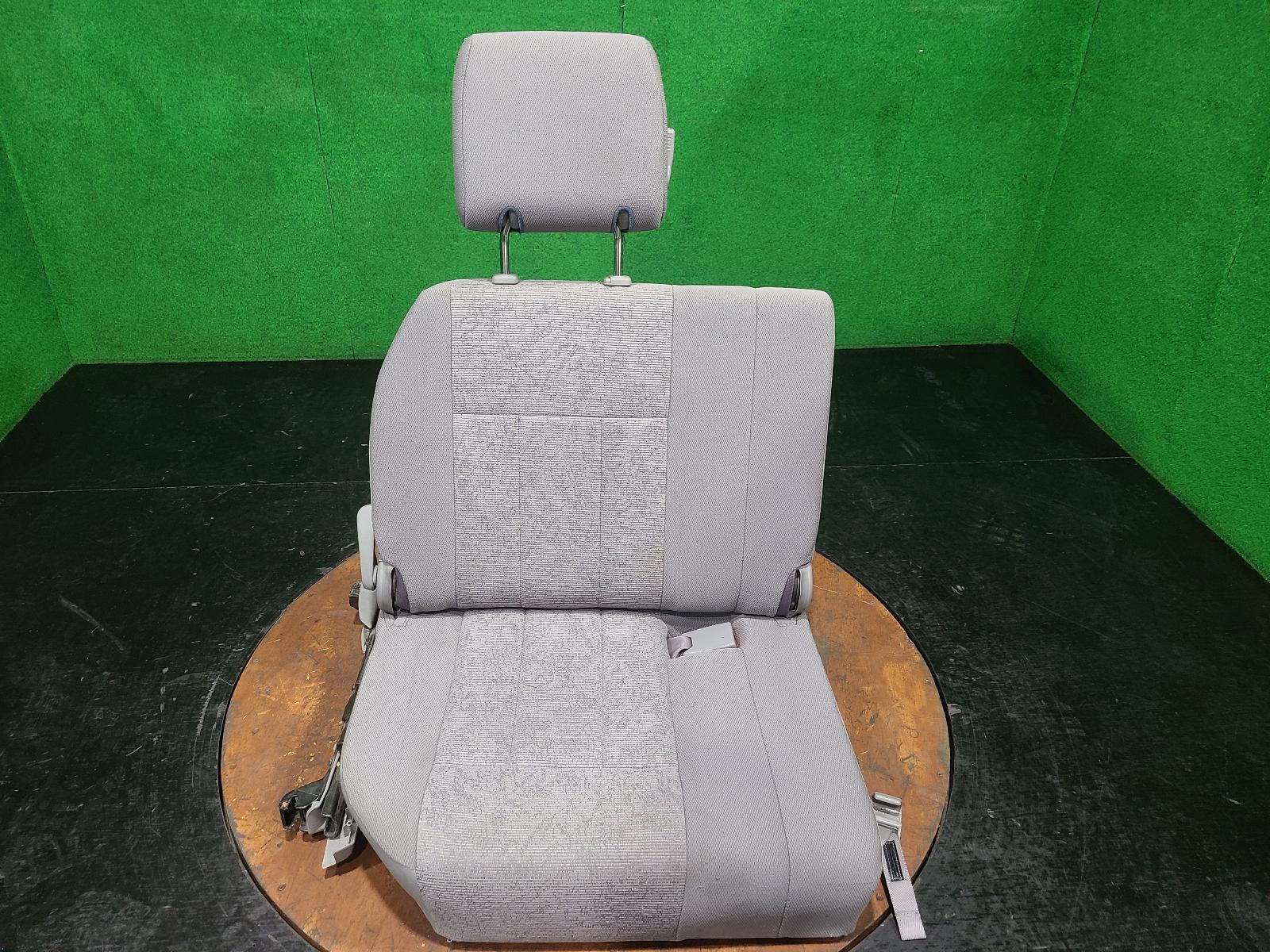 View Auto part 3rd Seat Toyota Landcruiser 2003