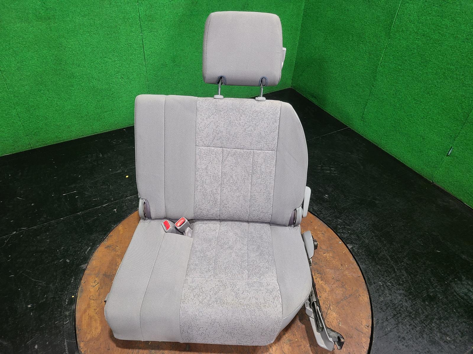 View Auto part 3rd Seat Toyota Landcruiser 2003