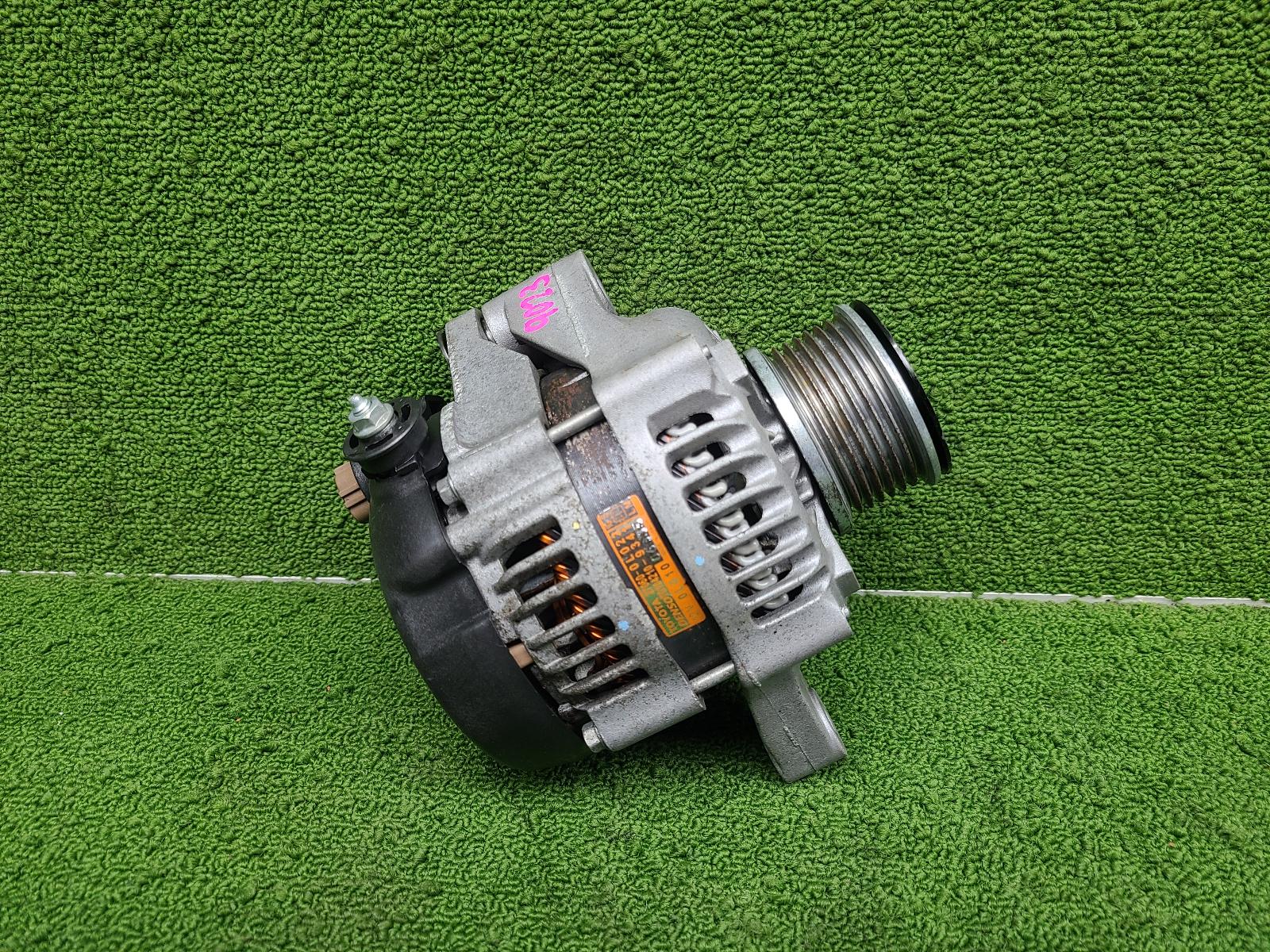 2013 Toyota Hilux Alternator View Auto part Alternator Toyota Hilux 2013