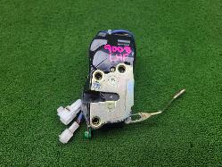 View Auto part Door/Boot/Gate Lock Toyota Landcruiser 1996