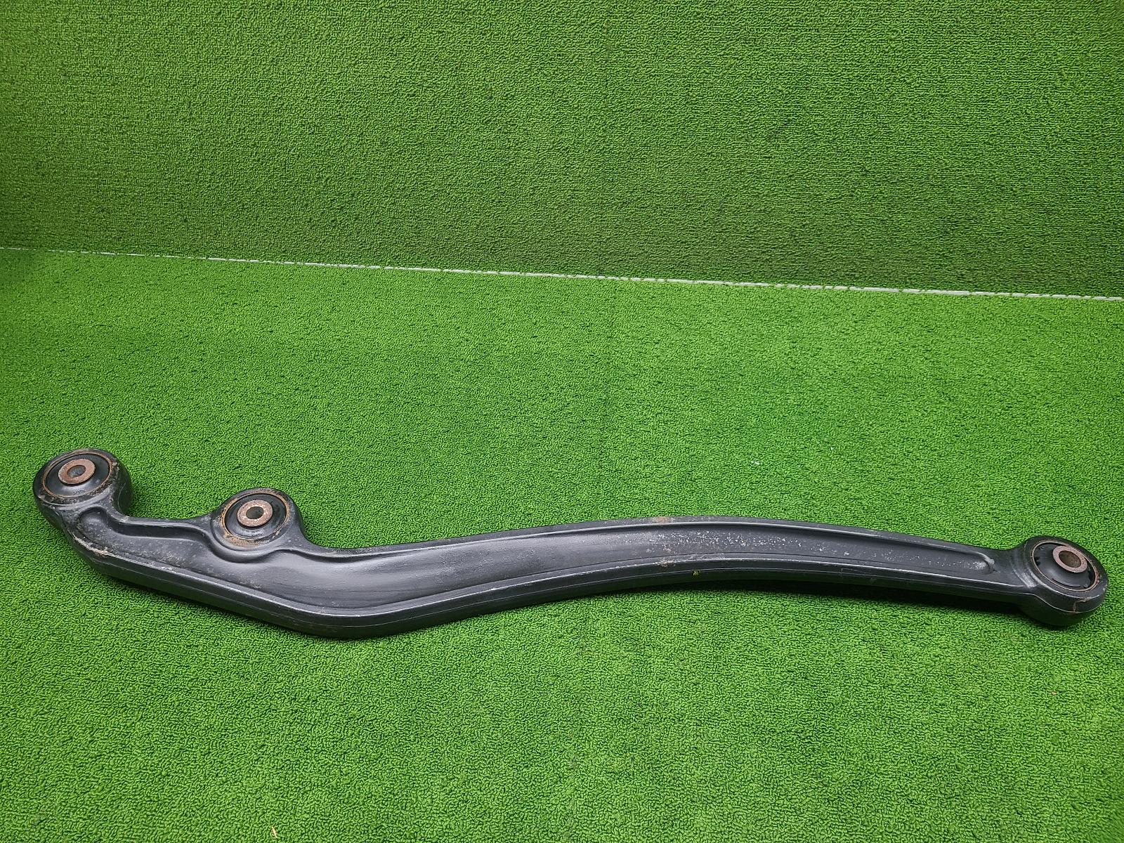 View Auto part Left Front Lower Control Arm Toyota Landcruiser 2018