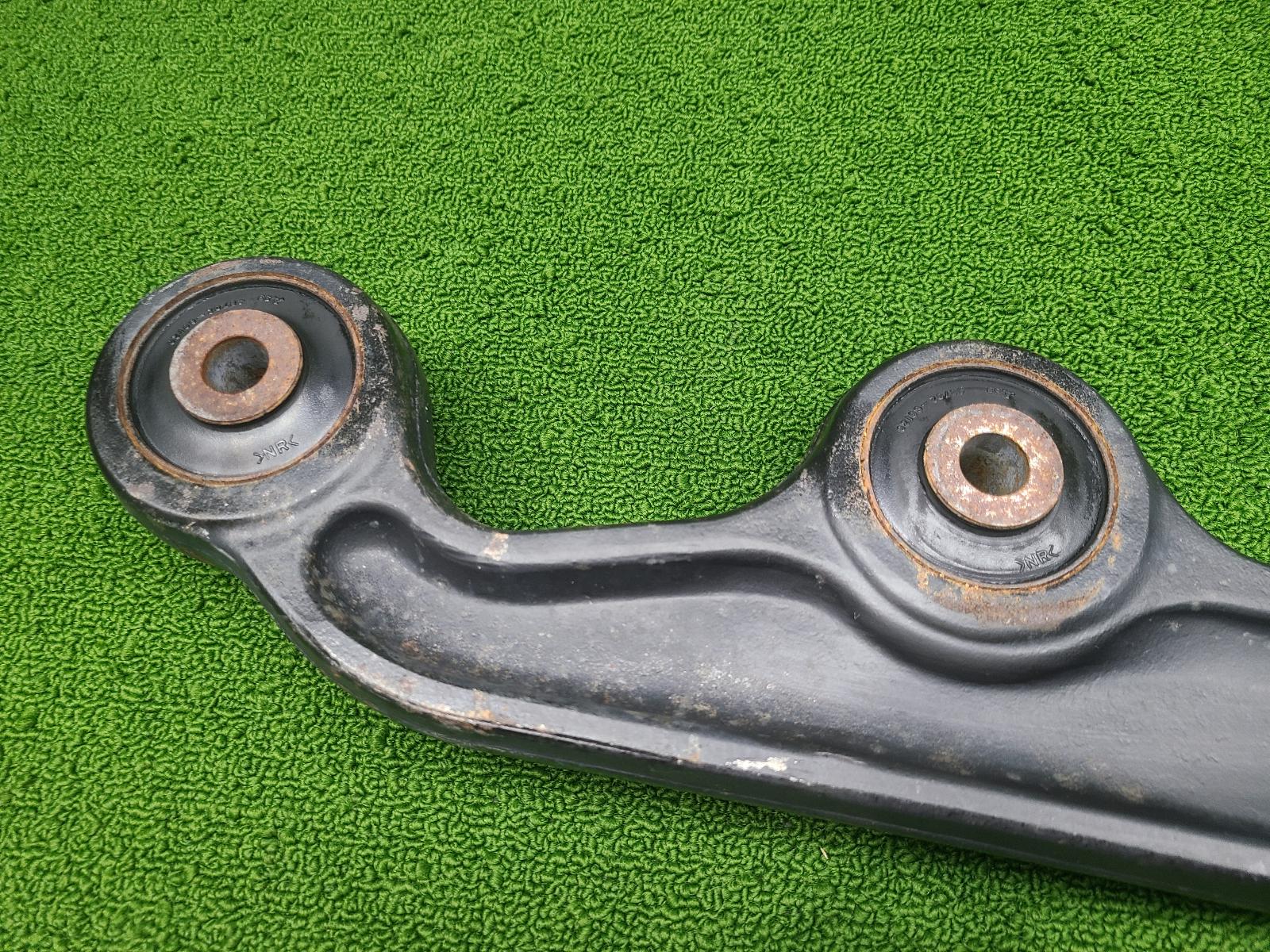 View Auto part Left Front Lower Control Arm Toyota Landcruiser 2018