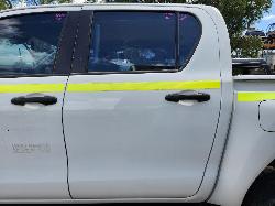 View Auto part Left Rear Door/Sliding Toyota Hilux 2022