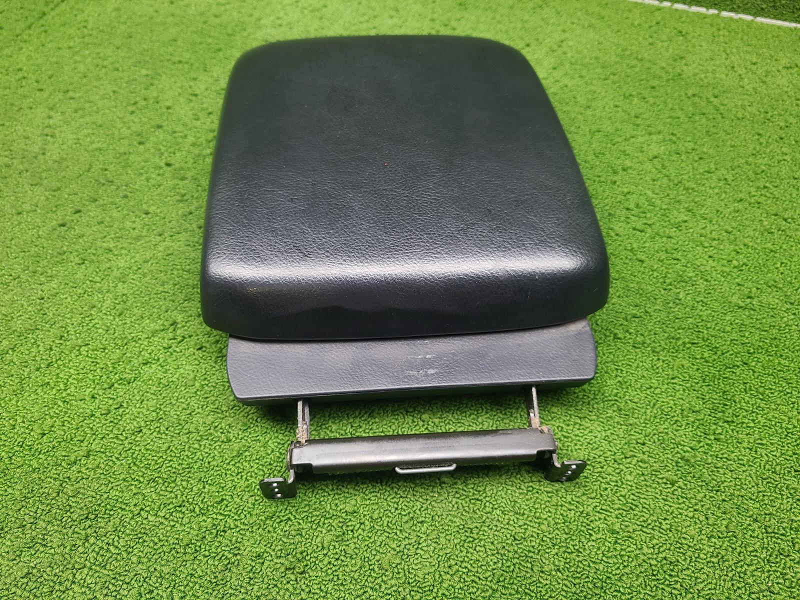 View Auto part Console Toyota Prado 2006