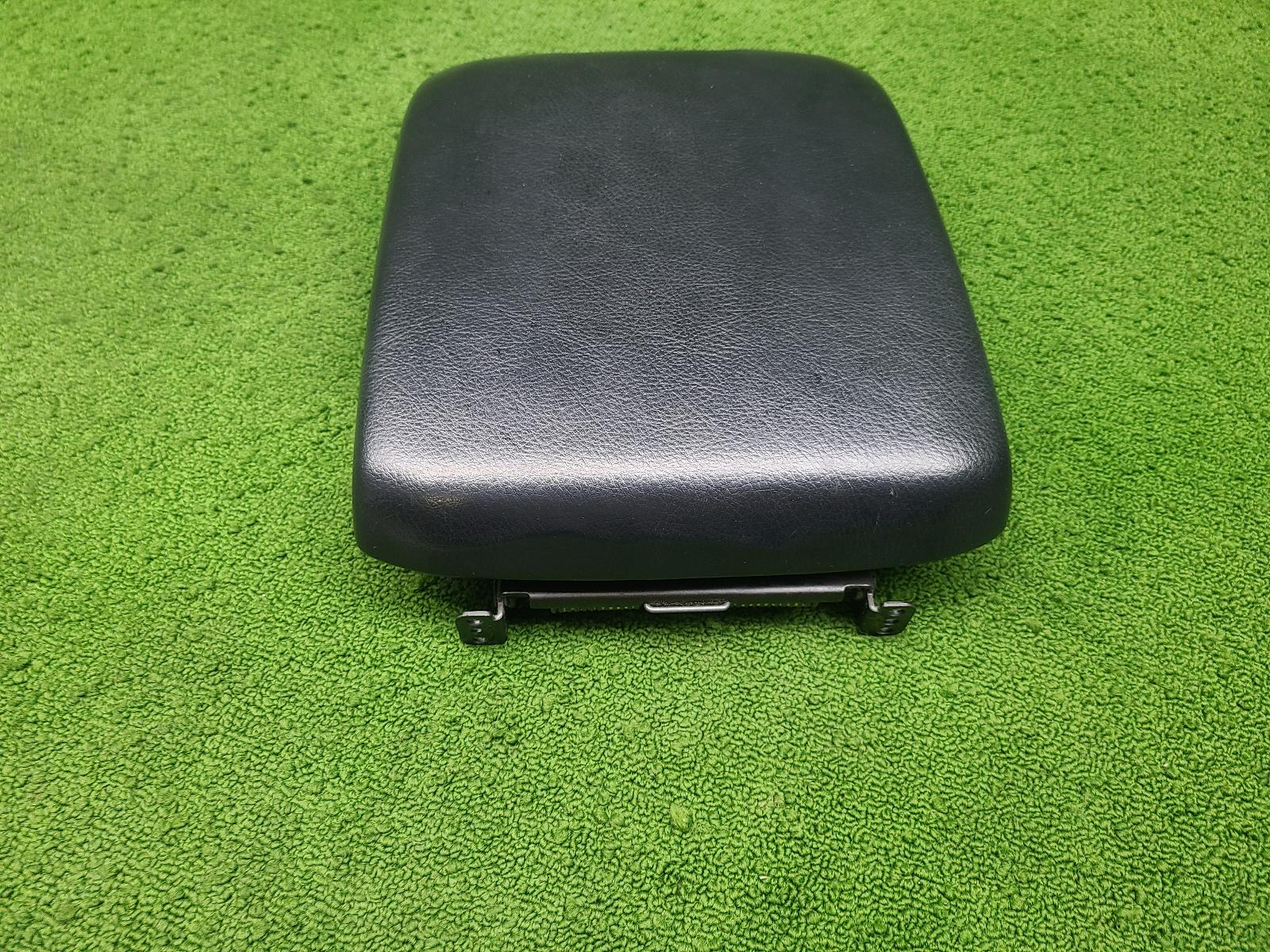 View Auto part Console Toyota Prado 2006