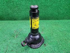 View Auto part Jack Toyota Hilux 2012