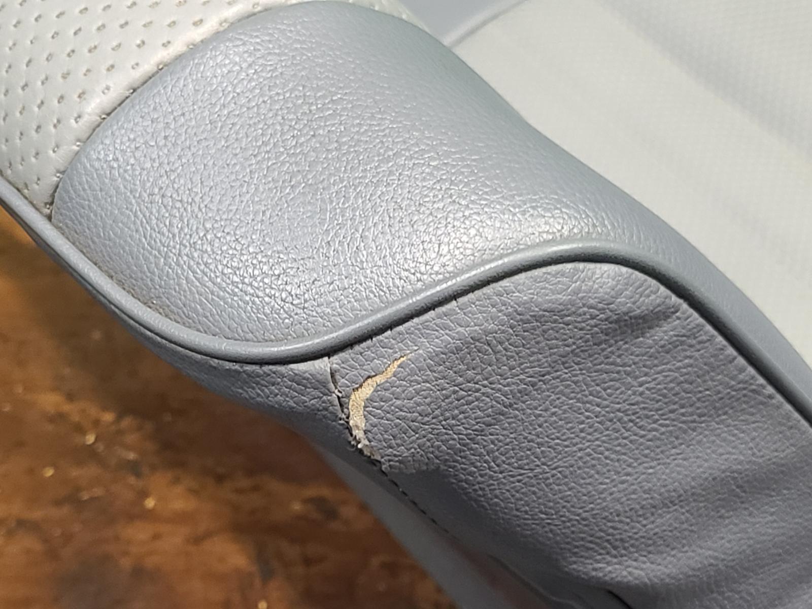 2007 Toyota Landcruiser Front Seat View Auto part Front Seat Toyota Landcruiser 2007