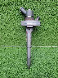 View Auto part Fuel Injector Nissan Patrol 2009