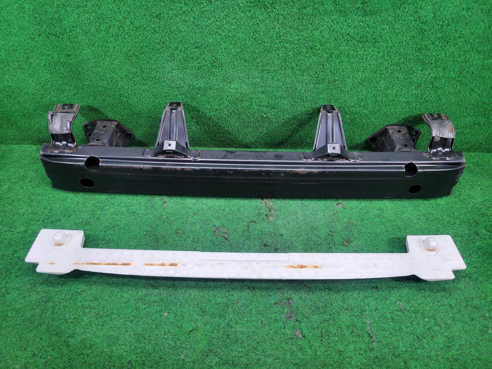2004 Toyota Prado F/Bar Reinforc/Brack View Auto part F/Bar Reinforc/Brack Toyota Prado 2004