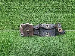 View Auto part Mount Toyota Hilux 1994