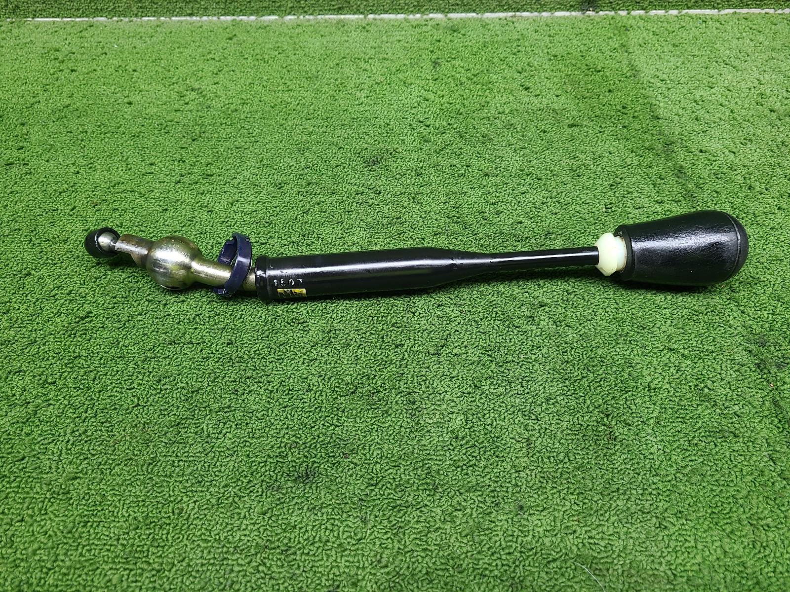 View Auto part Gear Stick/Shifter Ford Ranger 2010