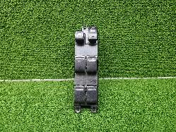 View Auto part Pwr Dr Wind Switch Nissan Navara 2004