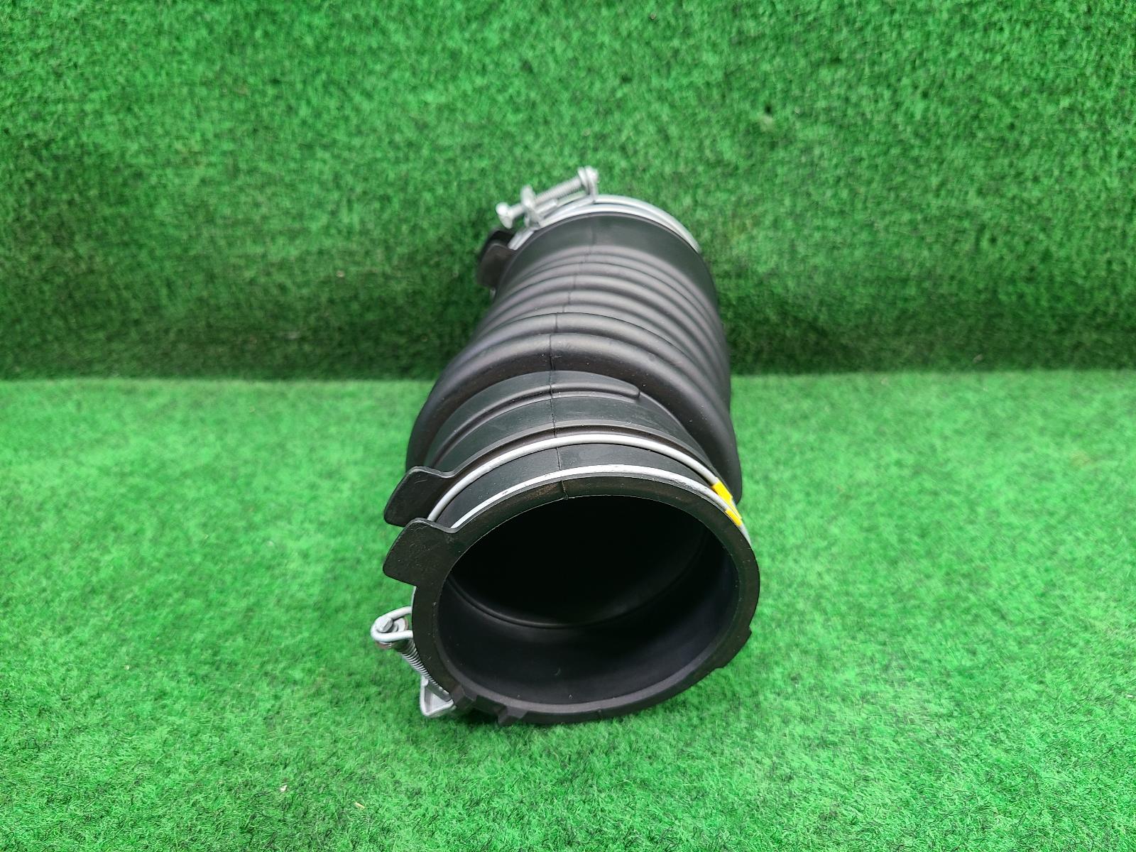 View Auto part Air Cleaner Duct/Hos Toyota Landcruiser 2023
