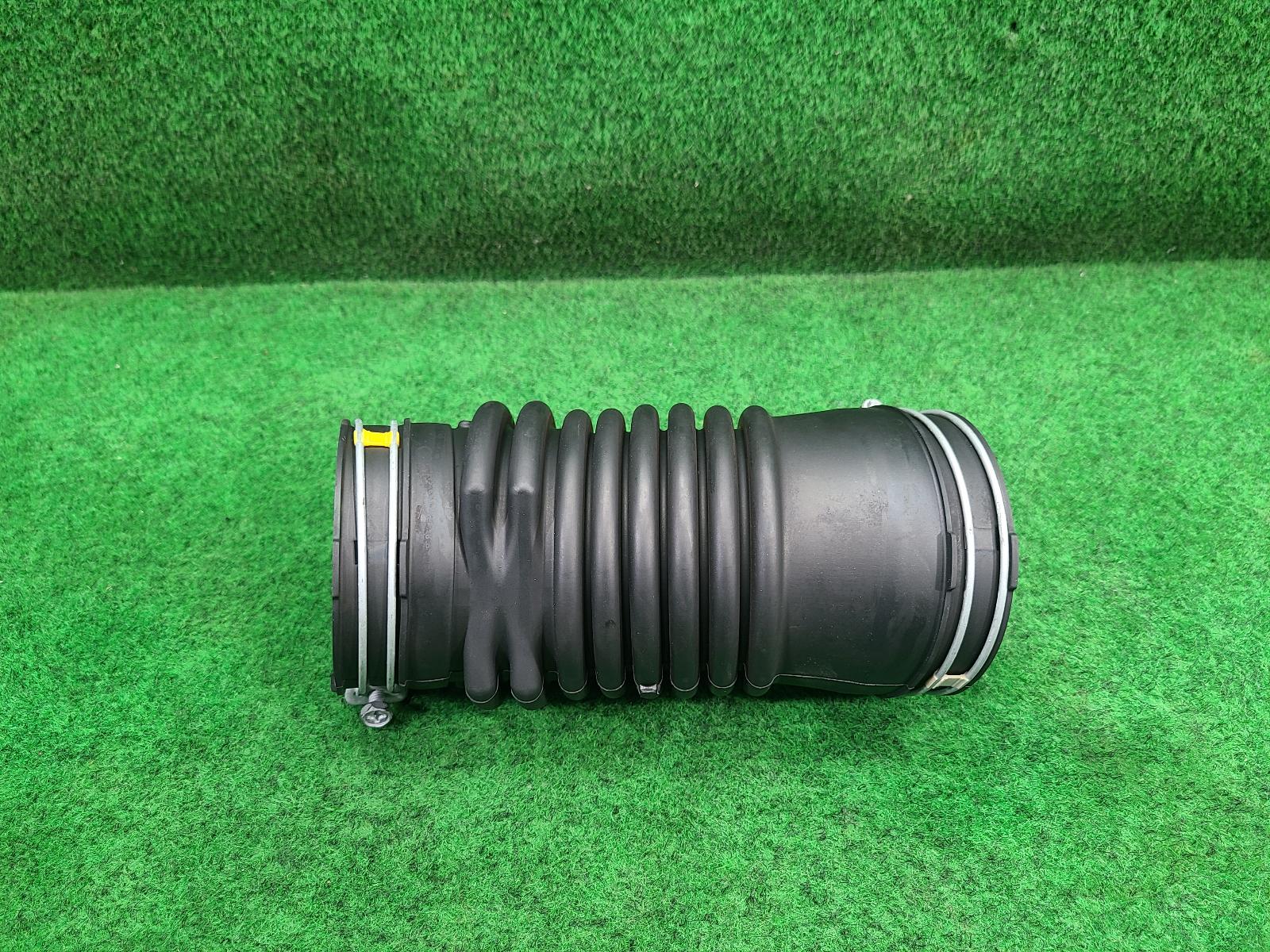 View Auto part Air Cleaner Duct/Hos Toyota Landcruiser 2023