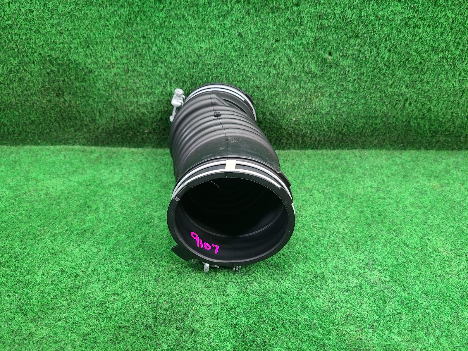 View Auto part Air Cleaner Duct/Hos Toyota Landcruiser 2023