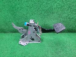 View Auto part Pedal Assembly Toyota Landcruiser 2023