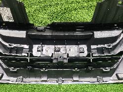View Auto part Grille Isuzu Dmax 2020