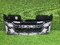View Auto part Grille Isuzu Dmax 2020