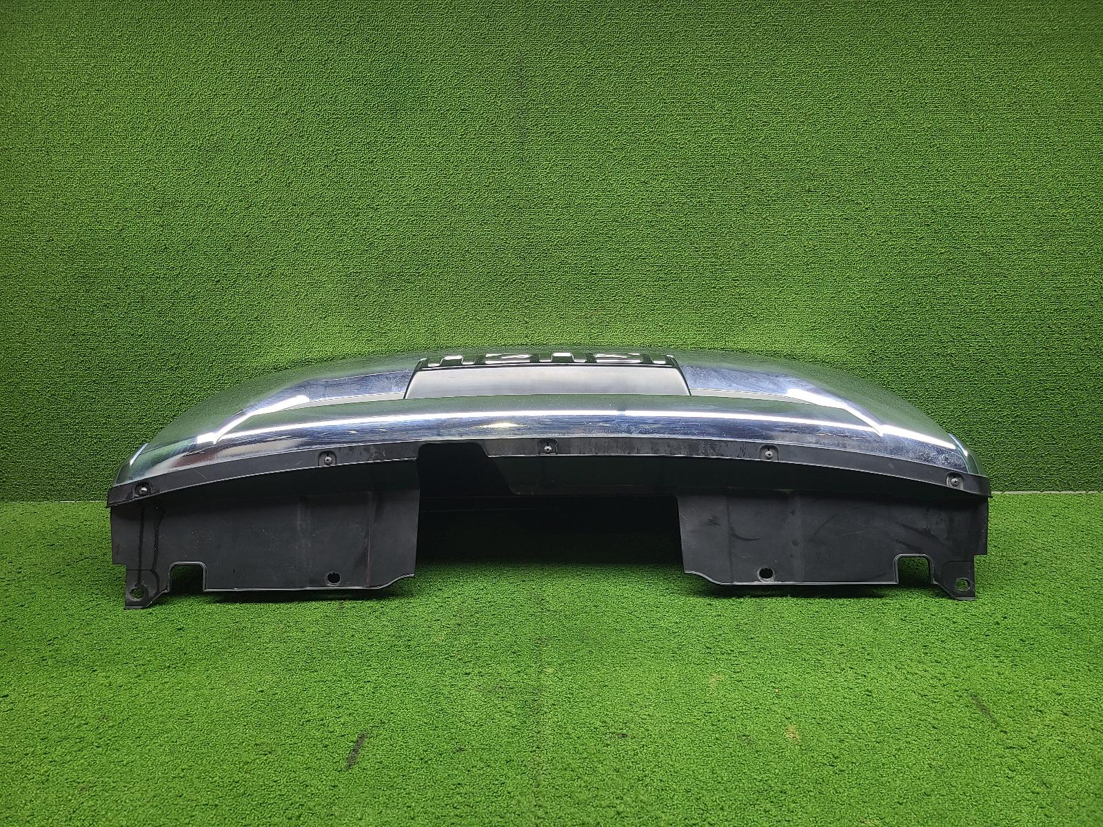 View Auto part Grille Isuzu Dmax 2020