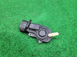 View Auto part Door/Boot/Gate Lock Toyota Landcruiser 1998