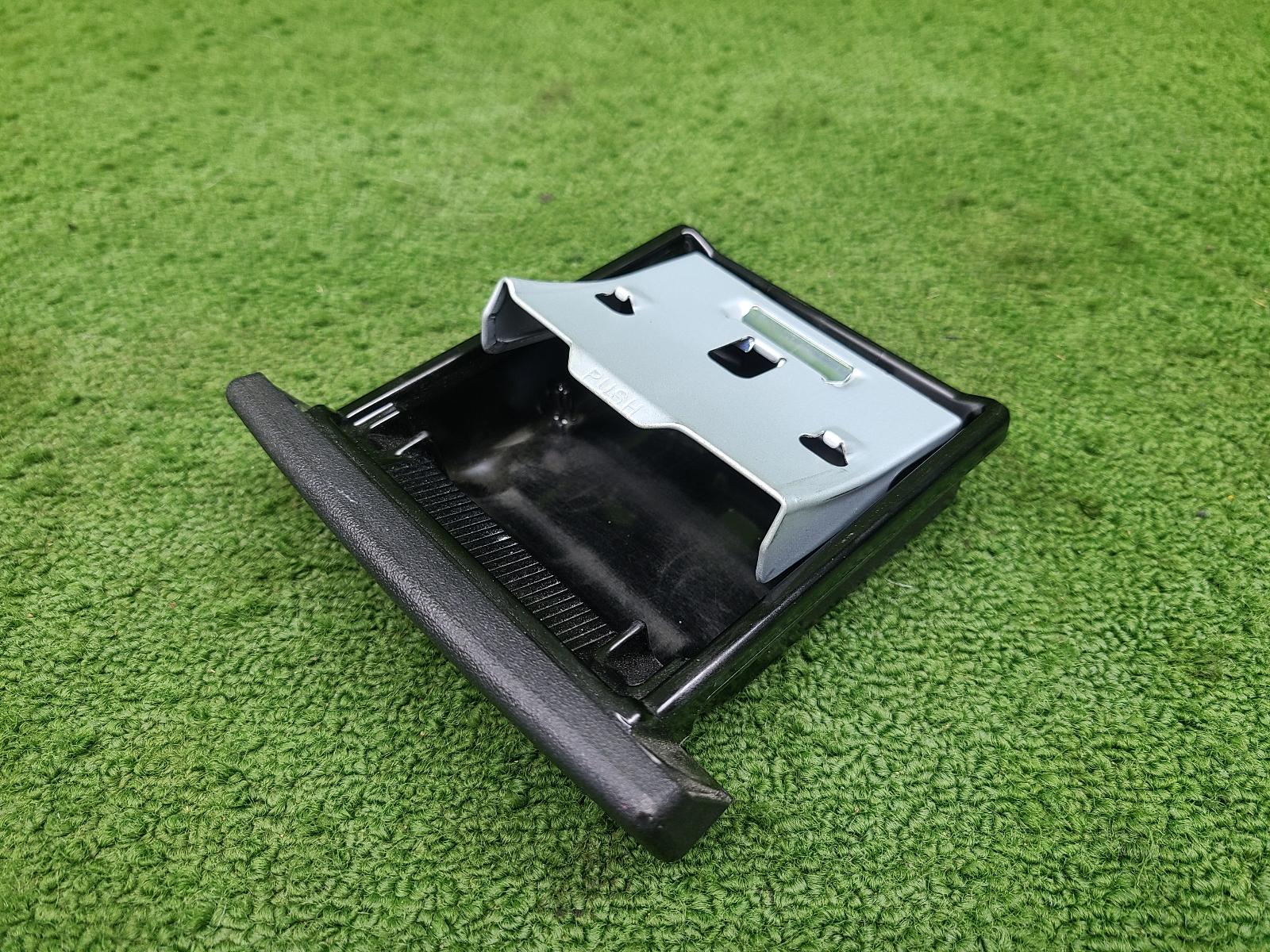 2013 Toyota Hilux Ashtray View Auto part Ashtray Toyota Hilux 2013