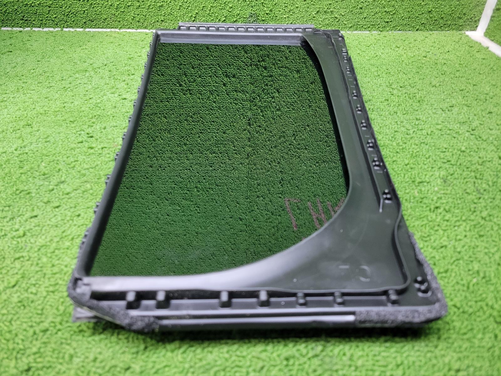 2023 Toyota Landcruiser Left Rear 1/4 Door Glass View Auto part Left Rear 1/4 Door Glass Toyota Landcruiser 2023