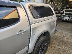 View Auto part Tonneau/Cover Holden Colorado 2018