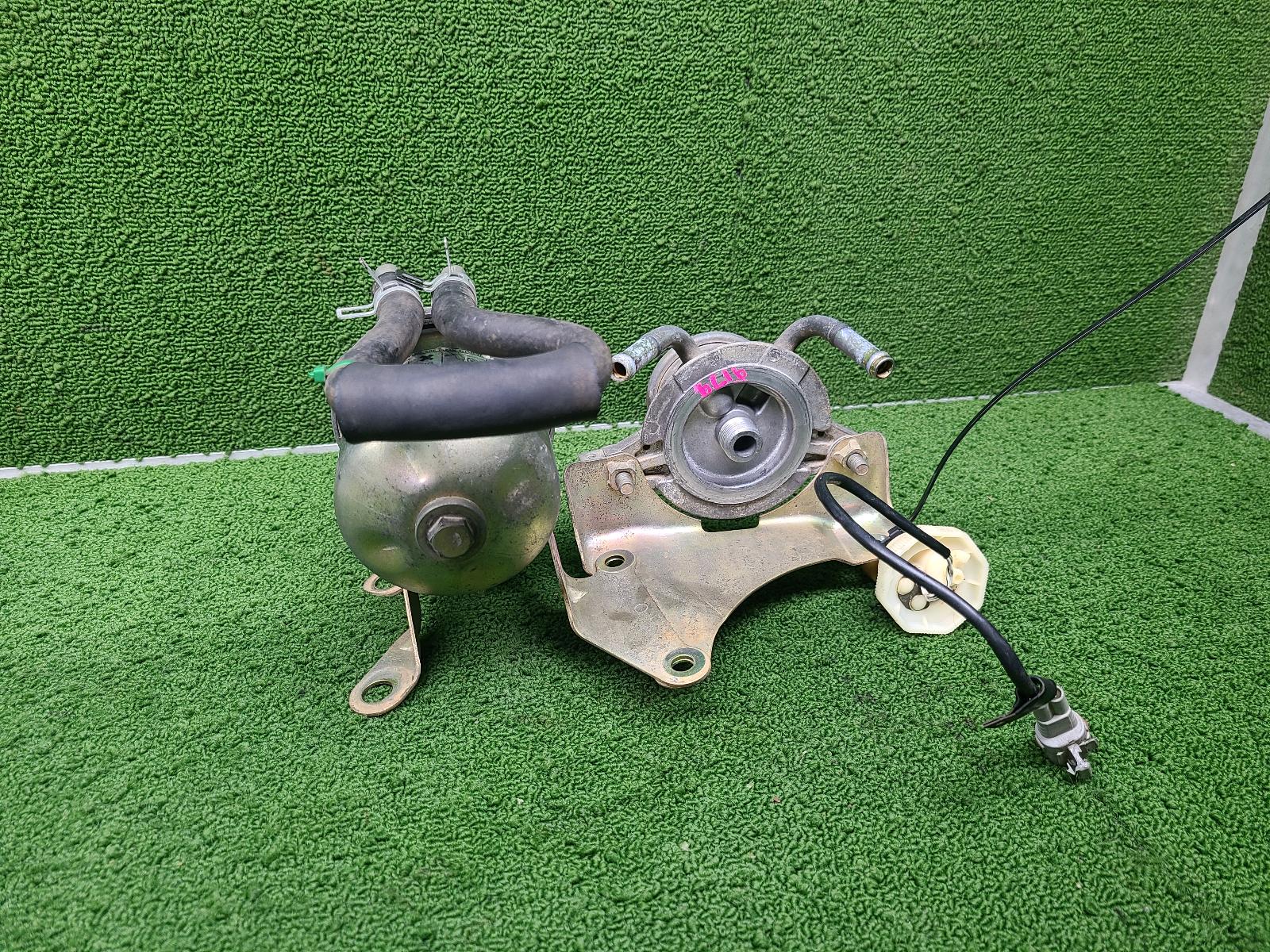 2001 Toyota Landcruiser Fuel Filter Housing View Auto part Fuel Filter Housing Toyota Landcruiser 2001
